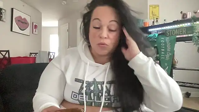 CarissmaDeLuca online show from February 25, 2026, 8:29 pm