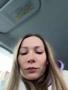 LavenderHot online show from January 11, 2026, 2:49 am