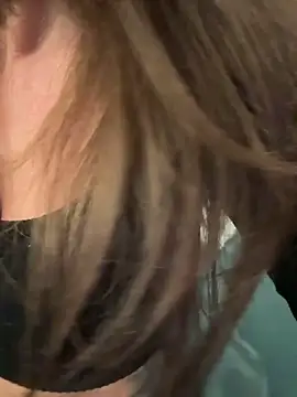 Snapshot of CindyNightX chatting on October 2, 2025, 1:01 am CindyNightX online show from October 2, 2025, 1:01 am