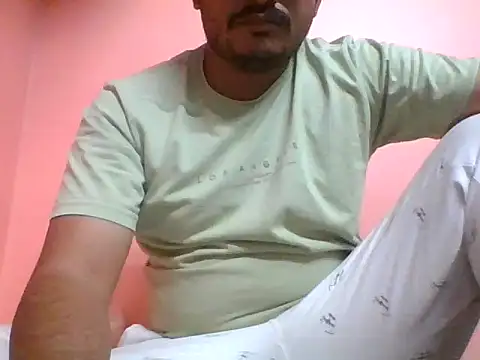 naughtymike0007 online show from February 4, 2026, 3:18 pm