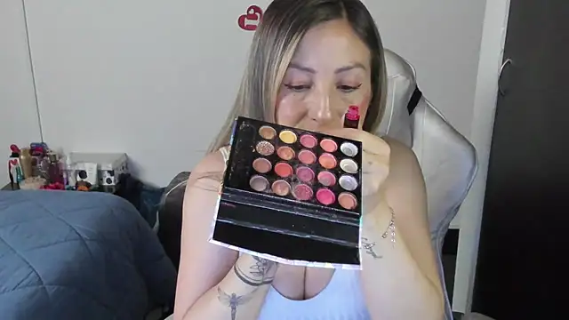 Andreina Suann online show from March 8, 2025, 10:54 am