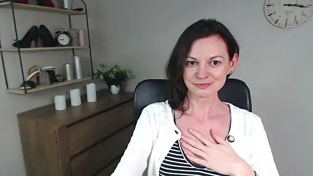 VivianWILD online show from January 30, 2025, 12:59 pm