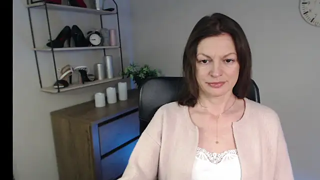 VivianWILD online show from February 17, 2025, 10:29 am