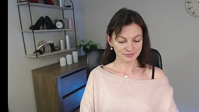 VivianWILD online show from February 20, 2025, 10:27 am