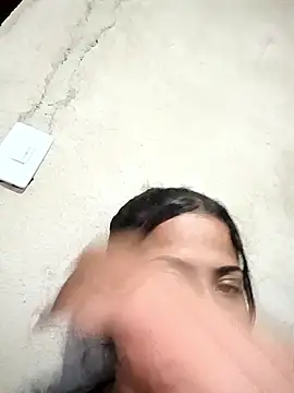 Giselabrunette25 online show from December 22, 2025, 2:30 am