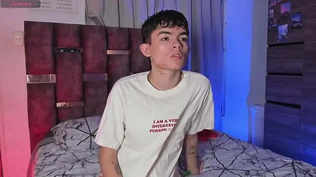 Snapshot of Angelo_018 chatting on January 15, 2025, 1:31 pm Angelo 018 online show from January 15, 2025, 1:31 pm