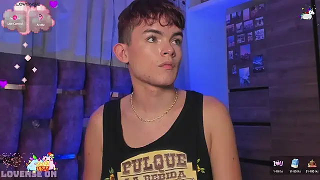 Snapshot of Angelo_018 chatting on March 12, 2025, 11:42 am Angelo 018 online show from March 12, 2025, 11:42 am