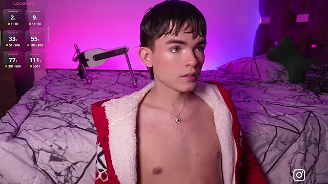 Snapshot of Angelo_018 chatting on October 14, 2025, 6:58 am Angelo 018 online show from October 14, 2025, 6:58 am