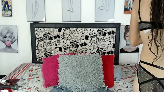 Rihana14 online show from April 11, 2026, 8:46 pm