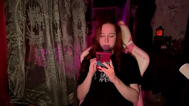 Snapshot of pearl_princess_ chatting on February 11, 2026, 12:04 am pearl princess online show from February 11, 2026, 12:04 am