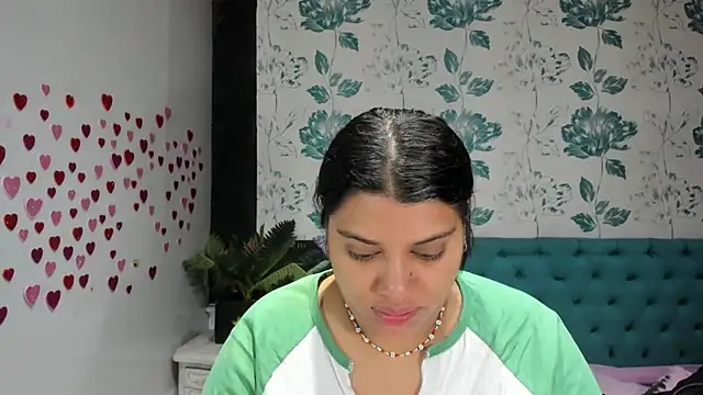 LindaBreeS online show from March 8, 2025, 2:08 pm