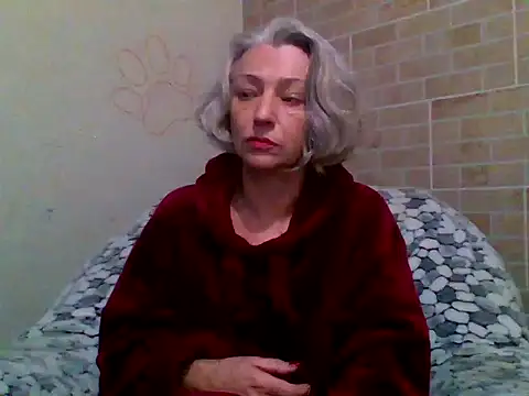Lorie Carrie online show from January 7, 2026, 2:08 pm