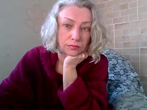 Lorie Carrie online show from March 6, 2026, 7:38 am