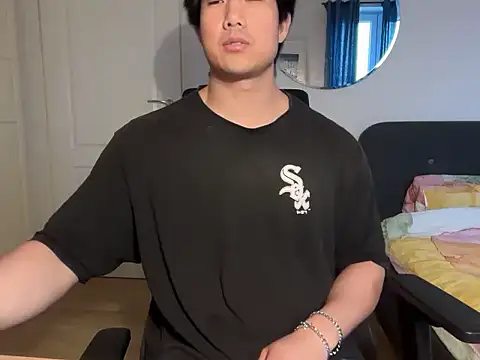 jungcock3210 online show from November 23, 2025, 2:28 pm