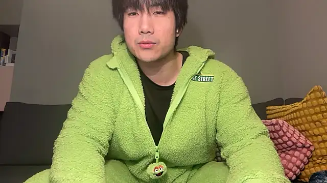 jungcock3210 online show from December 15, 2025, 5:17 pm