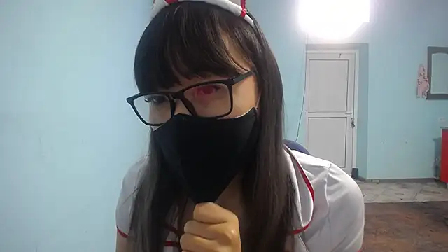 Snapshot of elllaaxx chatting on November 2, 2025, 4:15 am elllaaxx online show from November 2, 2025, 4:15 am