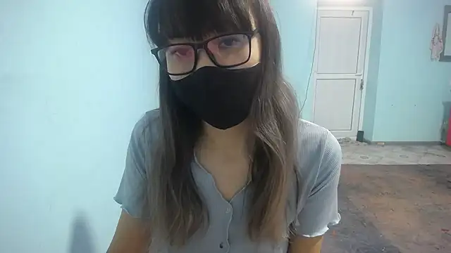 Snapshot of elllaaxx chatting on November 12, 2025, 3:29 am elllaaxx online show from November 12, 2025, 3:29 am