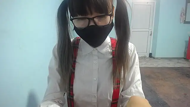 Snapshot of elllaaxx chatting on November 13, 2025, 4:11 am elllaaxx online show from November 13, 2025, 4:11 am