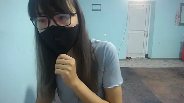 Snapshot of elllaaxx chatting on November 21, 2025, 3:38 am elllaaxx online show from November 21, 2025, 3:38 am