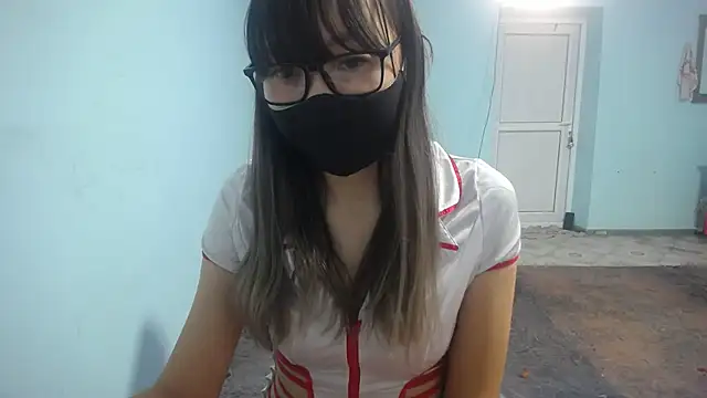 Snapshot of elllaaxx chatting on November 23, 2025, 4:23 am elllaaxx online show from November 23, 2025, 4:23 am