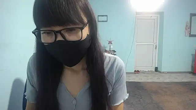 Snapshot of elllaaxx chatting on January 7, 2026, 4:04 am elllaaxx online show from January 7, 2026, 4:04 am