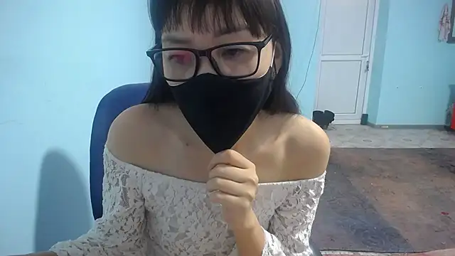 Snapshot of elllaaxx chatting on February 2, 2026, 4:00 am elllaaxx online show from February 2, 2026, 4:00 am