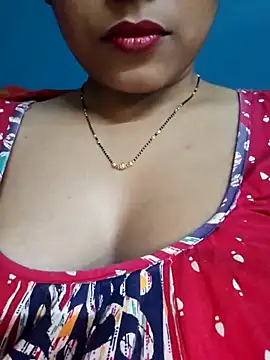 Snapshot of sexyindi_couple chatting on February 15, 2025, 3:28 pm sexyindi couple online show from February 15, 2025, 3:28 pm