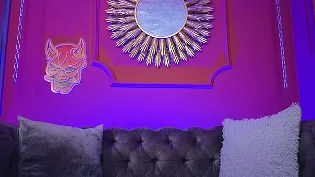 Julieta Russell online show from January 10, 2026, 12:29 pm