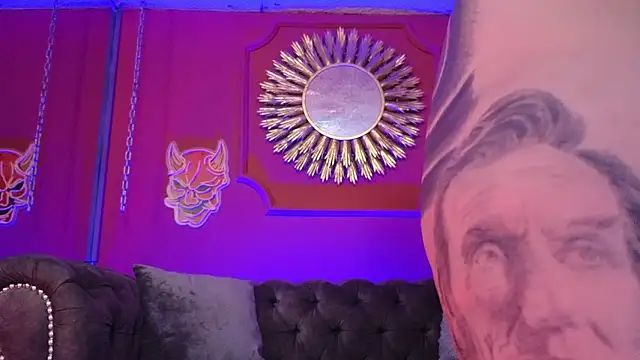 Snapshot of Julieta_Russell chatting on January 16, 2026, 12:20 pm Julieta Russell online show from January 16, 2026, 12:20 pm