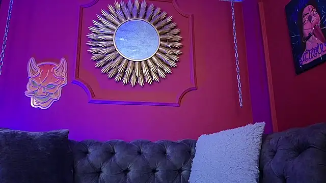 Snapshot of Julieta_Russell chatting on February 27, 2026, 12:38 pm Julieta Russell online show from February 27, 2026, 12:38 pm