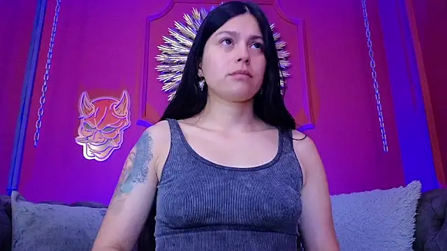 Julieta Russell online show from March 16, 2026, 12:20 pm