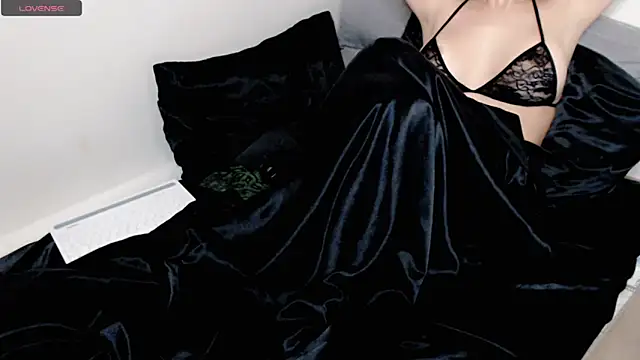 Snapshot of hotmask chatting on February 1, 2026, 7:56 pm hotmask online show from February 1, 2026, 7:56 pm