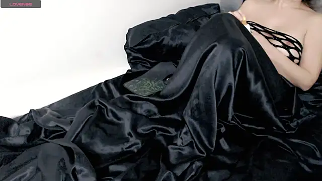 Snapshot of hotmask chatting on February 6, 2026, 6:00 pm hotmask online show from February 6, 2026, 6:00 pm