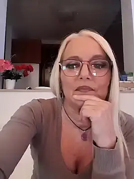 Snapshot of kikkastar chatting on December 30, 2024, 8:36 pm kikkastar online show from December 30, 2024, 8:36 pm