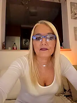 Snapshot of kikkastar chatting on October 28, 2025, 9:06 pm kikkastar online show from October 28, 2025, 9:06 pm