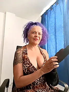 Snapshot of freyadevil333 chatting on February 4, 2025, 8:28 pm freyadevil333 online show from February 4, 2025, 8:28 pm