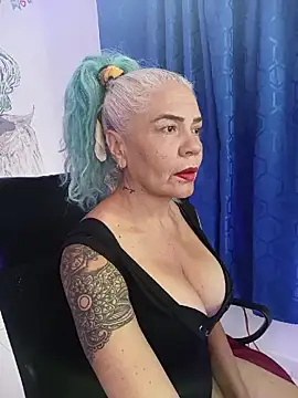 freyadevil333 online show from March 15, 2026, 12:16 am