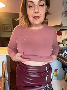 Sunbelxx online show from November 11, 2025, 9:09 am