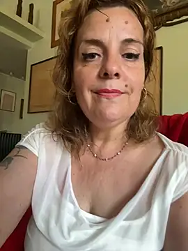 Snapshot of Sunbelxx chatting on July 10, 2026, 8:40 am Sunbelxx online show from July 10, 2026, 8:40 am