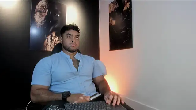 Big furry bear13 online show from October 25, 2025, 4:42 am