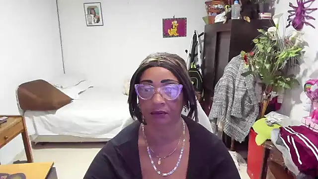 Mrs mommy  online show from February 13, 2025, 5:11 pm