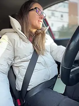 Snapshot of HotXMom chatting on October 15, 2025, 6:02 am HotXMom online show from October 15, 2025, 6:02 am