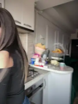 Snapshot of HotXMom chatting on March 17, 2026, 7:23 am HotXMom online show from March 17, 2026, 7:23 am