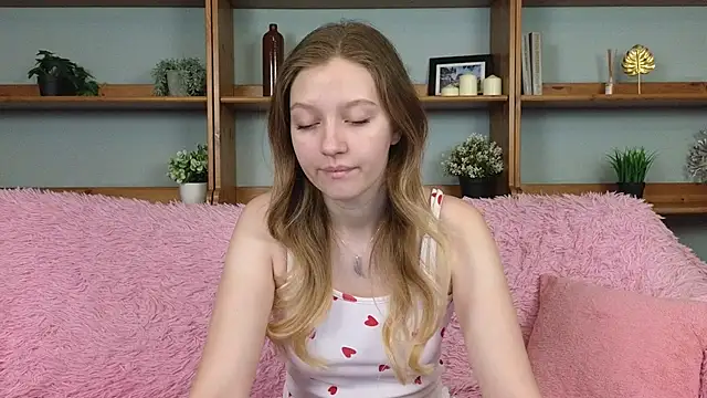 Ksuhesa online show from November 22, 2025, 1:04 am