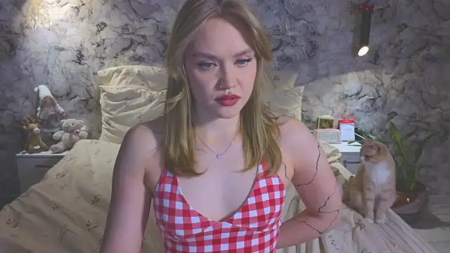 Aurora Golden1 online show from February 26, 2026, 5:01 pm