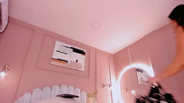 lia ass  online show from September 23, 2025, 10:29 am