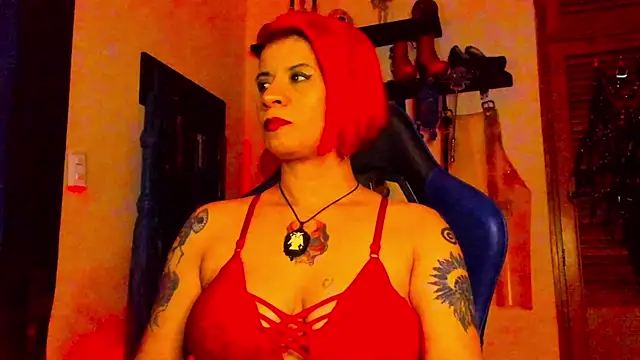 Snapshot of DominatrixBlue chatting on January 20, 2025, 2:03 pm DominatrixBlue online show from January 20, 2025, 2:03 pm