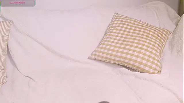 Snapshot of Embez-Damdang chatting on March 19, 2025, 9:05 pm Embez-Damdang online show from March 19, 2025, 9:05 pm