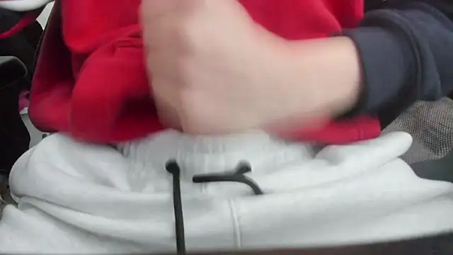 Luceybabb online show from October 22, 2025, 2:06 pm