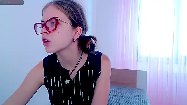 Sarah HS online show from February 28, 2025, 8:31 am